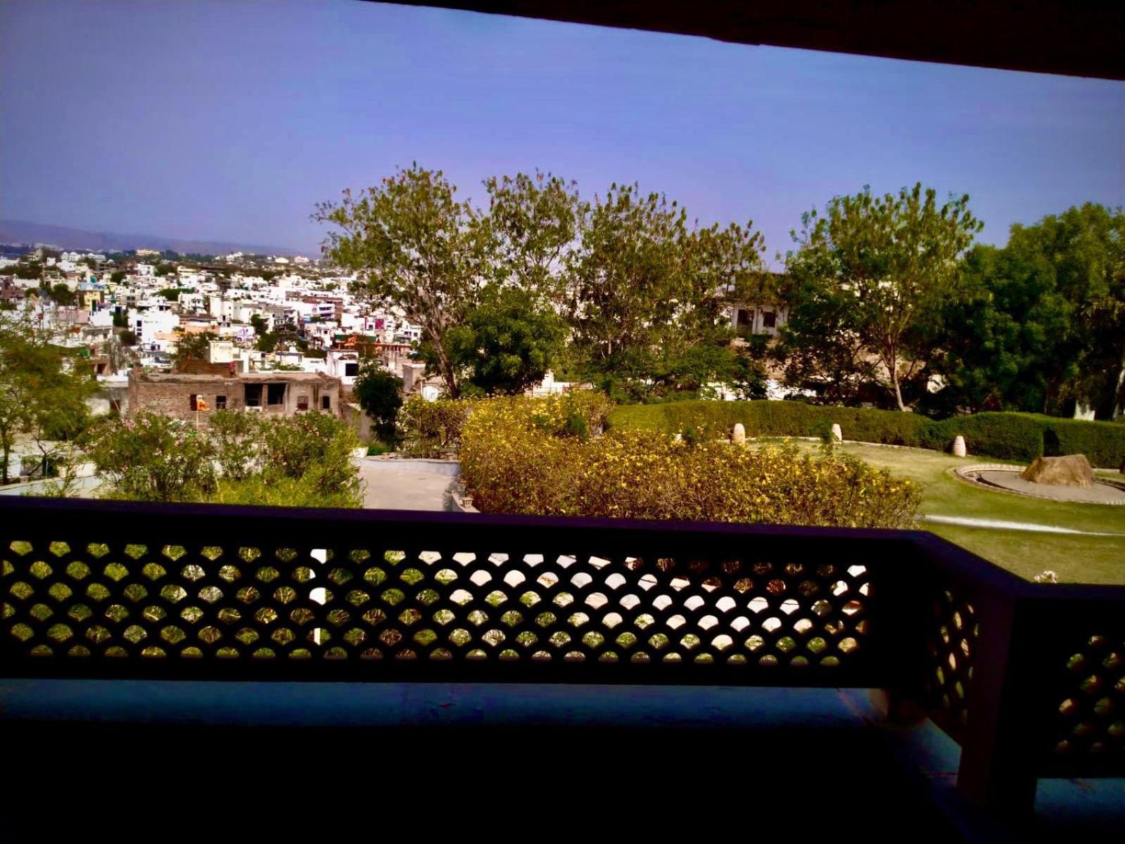 Ramada Udaipur Resort & Spa Exteriér fotografie