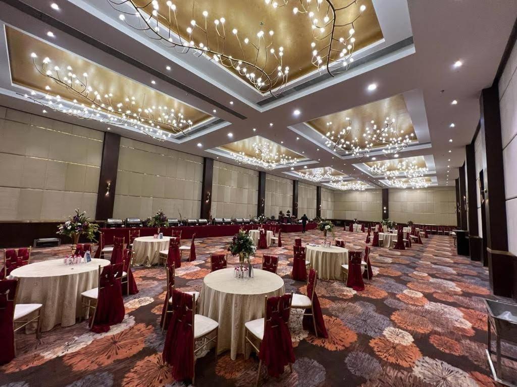 Ramada Udaipur Resort & Spa Exteriér fotografie