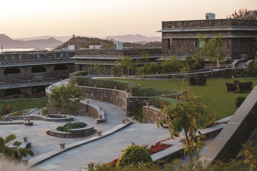 Ramada Udaipur Resort & Spa Exteriér fotografie
