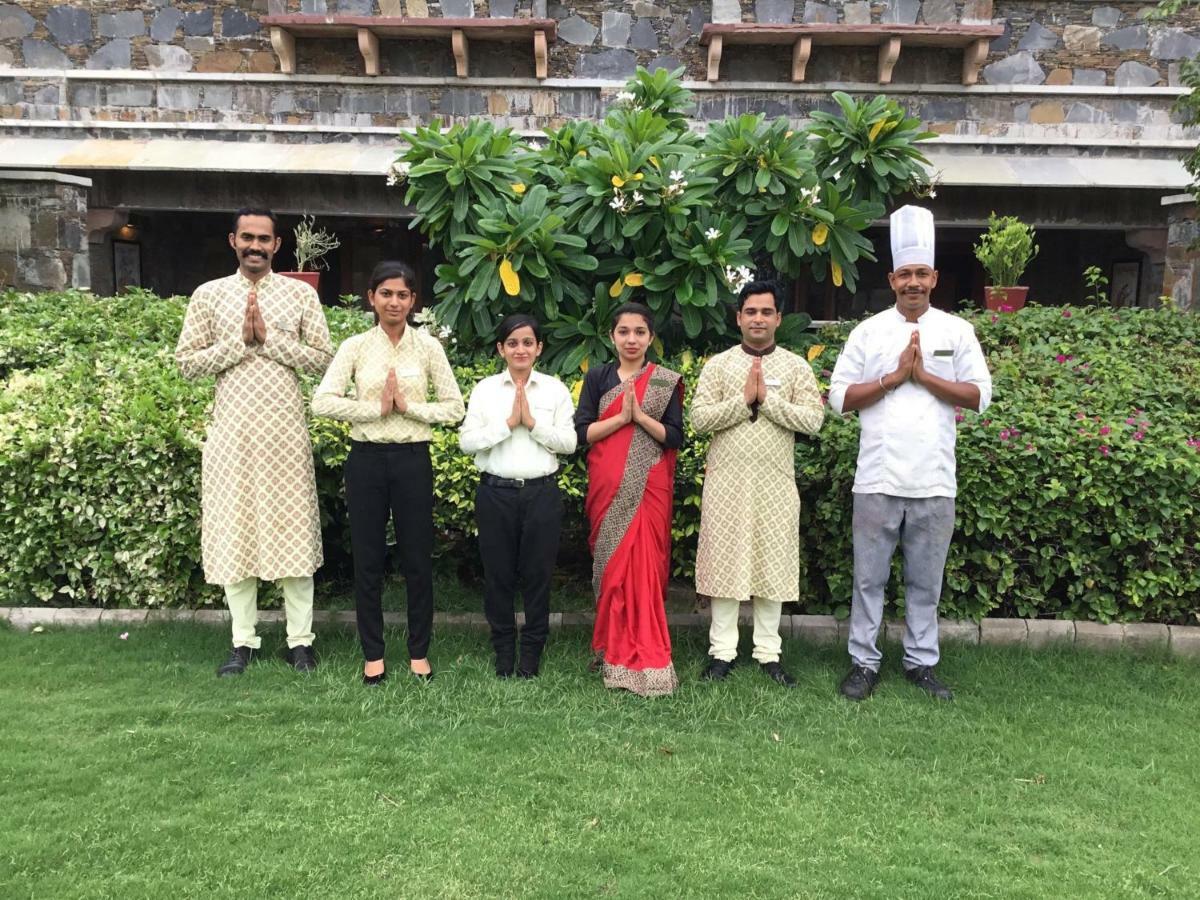 Ramada Udaipur Resort & Spa Exteriér fotografie